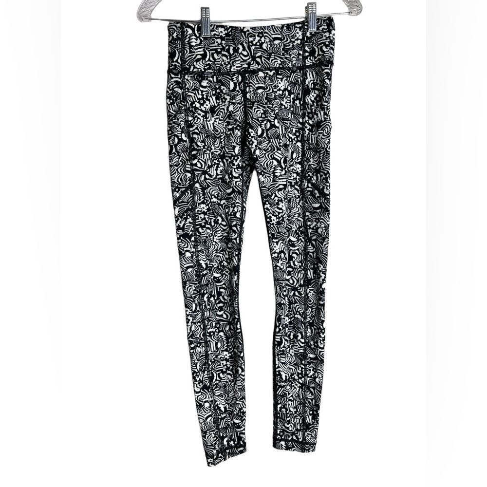 Lululemon speed tight seawheeze V SW size 4 full on luxtreme